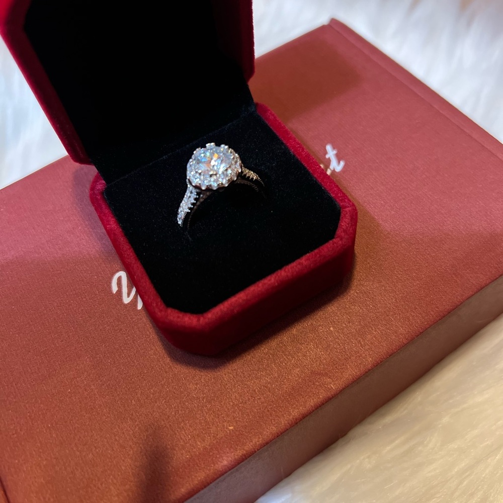NEW💍2 Carat 925 Sterling Silver Moissanite Diamond 18K White Gold Plated… - Picture 6 of 17